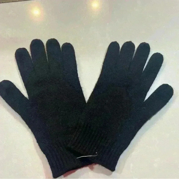 BLACK  GLOVES WITH COLORED RHINESTONES SIZE SMALL - Picture 6 of 6